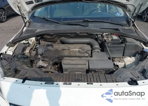 2015 Volvo S60 T5 Premier z USA, uszkodzony, nr VIN YV1612TB8F1317795